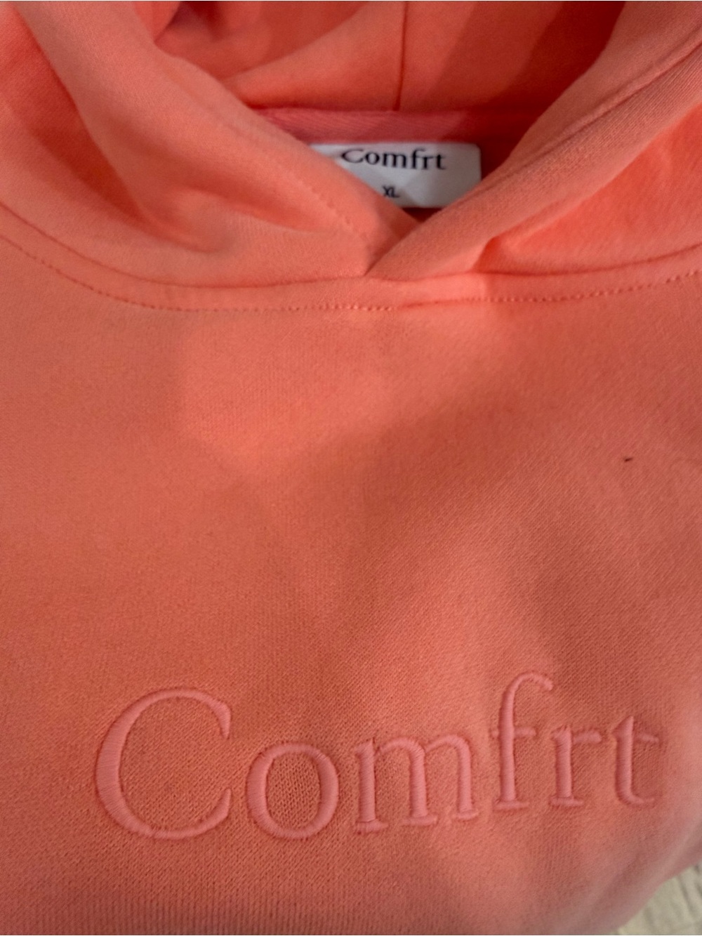 NWOT kids Comfrt Hoodie in Coral XL
